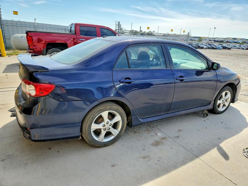 2011 Toyota Corolla მანქანა იყიდება აუქციონზე, vin: 2T1BU4EE1BC717993, აუქციონის ნომერი: 68652346