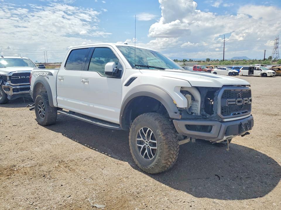 67083836 :رقم المزاد ، 1FTFW1RG5JFB45385 vin ، 2018 Ford F150 مزاد بيع