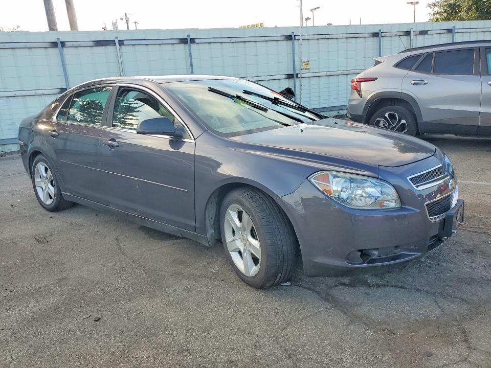 68002086 :رقم المزاد ، 1G1ZB5E17BF102291 vin ، 2011 Chevrolet Malibu مزاد بيع