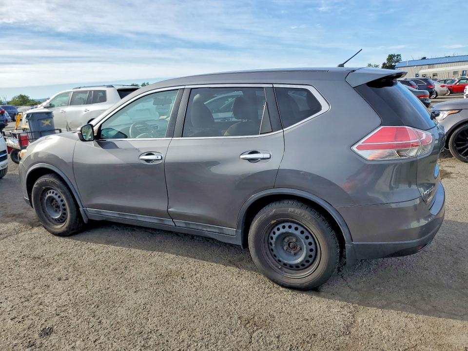 70636376 :رقم المزاد ، 5N1AT2MKXFC765545 vin ، 2015 Nissan Rogue مزاد بيع