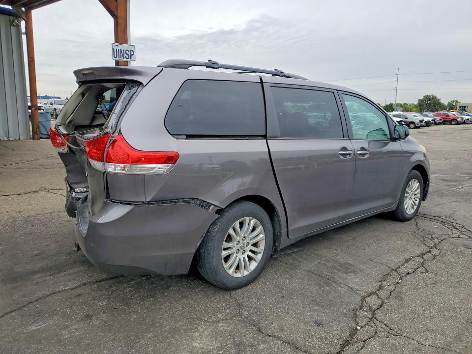 Продаж на аукціоні авто 2011 Toyota Sienna, vin: 5TDYK3DC3BS081224, номер лоту: 70638716