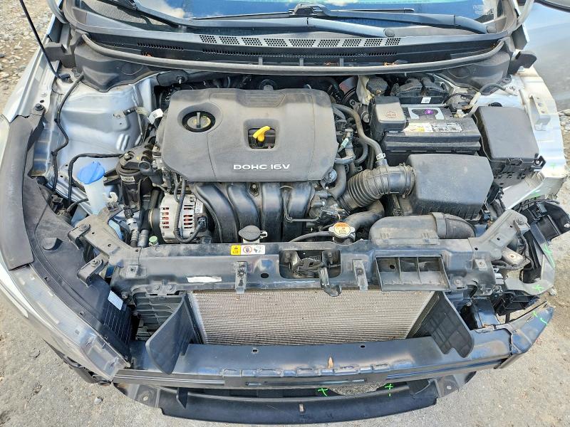 68029196 :رقم المزاد ، 3KPFL4A71JE283778 vin ، 2018 Kia Forte مزاد بيع
