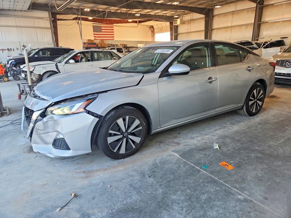 Продаж на аукціоні авто 2022 Nissan Altima, vin: 1N4BL4DW1NN361162, номер лоту: 67306286