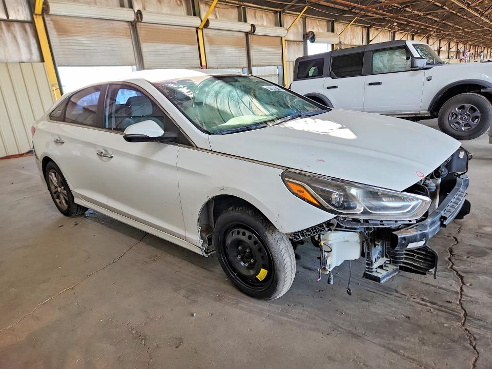 69037696 :رقم المزاد ، 5NPE34AF3KH749646 vin ، 2019 Hyundai Sonata مزاد بيع