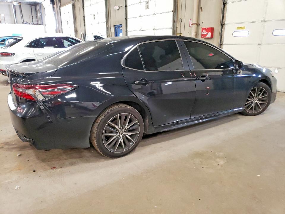 69261766 :رقم المزاد ، 4T1T11AK7RU260946 vin ، 2024 Toyota Camry مزاد بيع