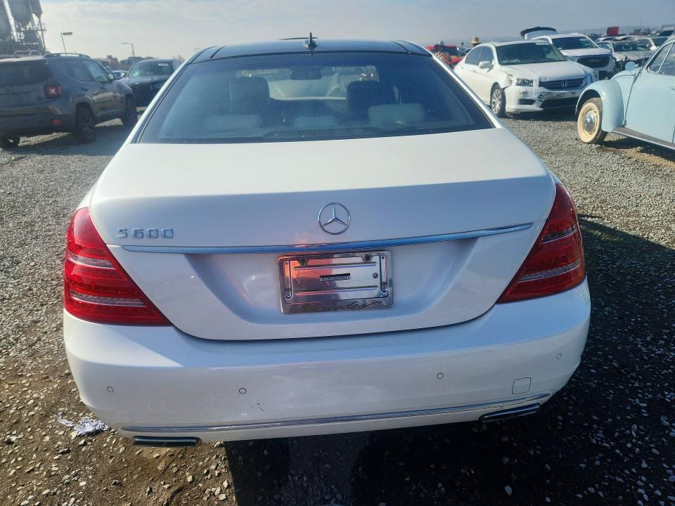 Продажа на аукционе авто 2010 Mercedes-benz S, vin: WDDNG7GB8AA323635, номер лота: 70741306