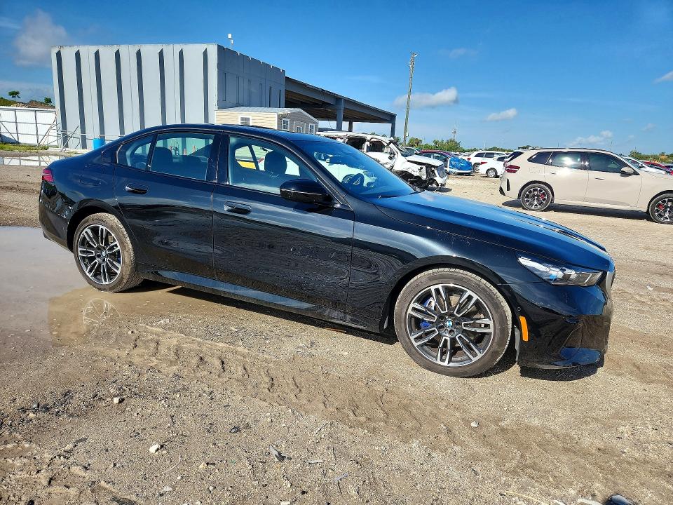 67496336 :رقم المزاد ، WBA53FJ0XTCX57194 vin ، 2026 Bmw 530 مزاد بيع