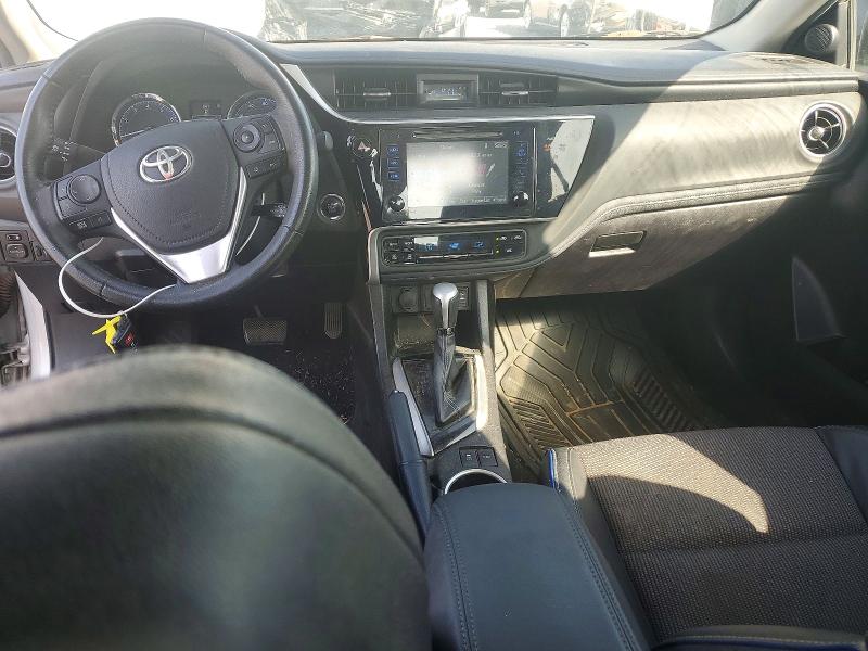 69125816 :رقم المزاد ، 5YFBURHE5HP638652 vin ، 2017 Toyota Corolla مزاد بيع