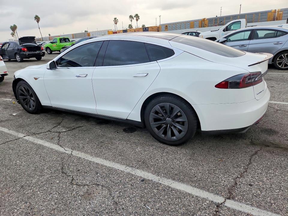 Продаж на аукціоні авто 2013 Tesla Model S, vin: 5YJSA1CN3DFP16921, номер лоту: 69101626