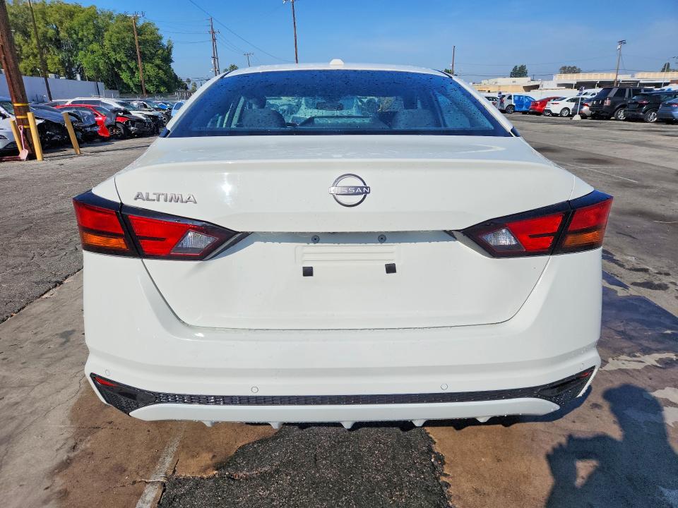 70558316 :رقم المزاد ، 1N4BL4DVXSN332245 vin ، 2025 Nissan Altima مزاد بيع