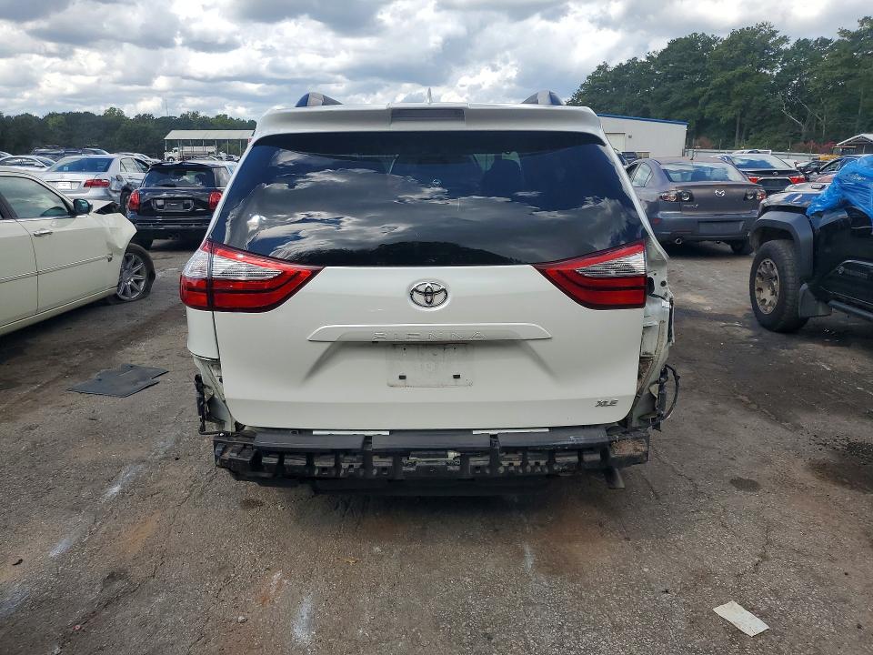 Продажа на аукционе авто 2018 Toyota Sienna, vin: 5TDYZ3DC1JS951174, номер лота: 68145346