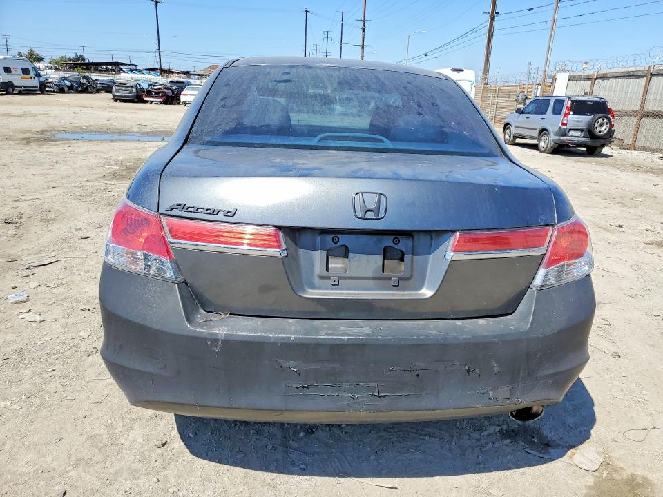 68614316 :رقم المزاد ، 1HGCP2F39BA017285 vin ، 2011 Honda Accord مزاد بيع