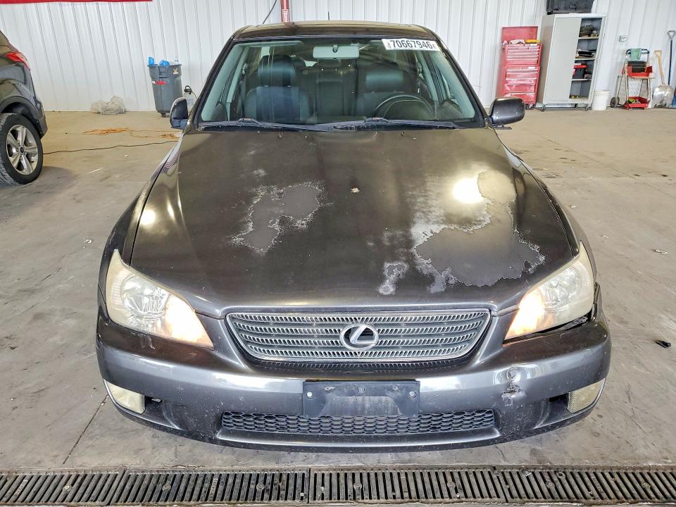 70667946 :رقم المزاد ، JTHBD182010006034 vin ، 2001 Lexus Is مزاد بيع