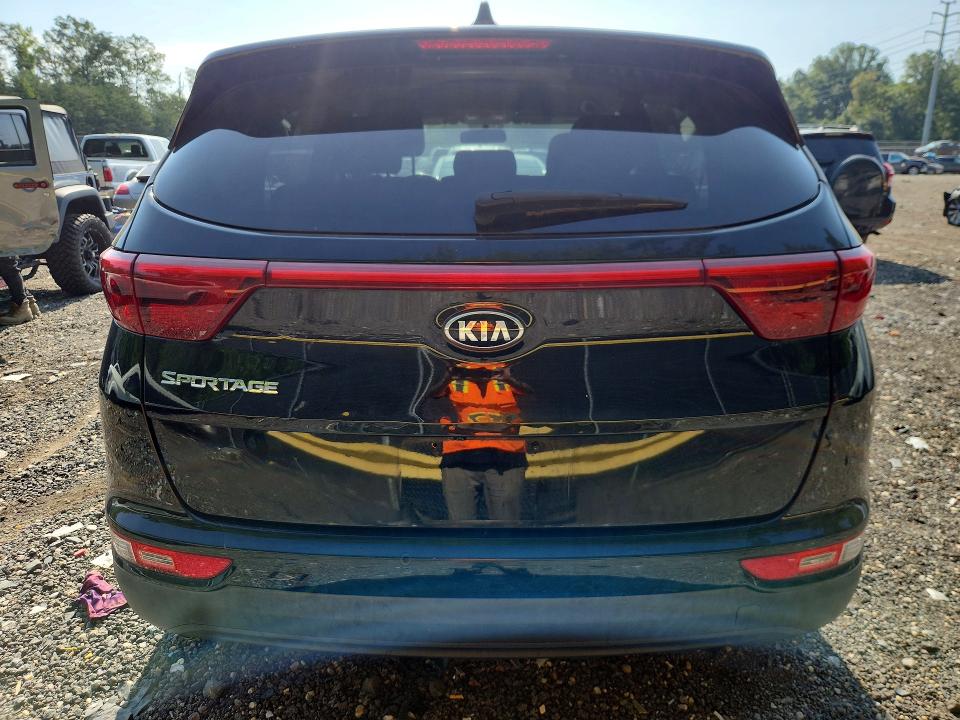 68331816 :رقم المزاد ، KNDPMCAC2H7121337 vin ، 2017 Kia Sportage مزاد بيع