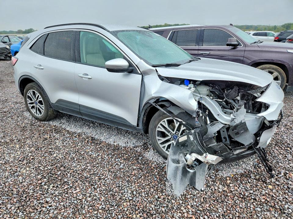 2020 Ford Escape მანქანა იყიდება აუქციონზე, vin: 1FMCU9H67LUB13807, აუქციონის ნომერი: 70446556
