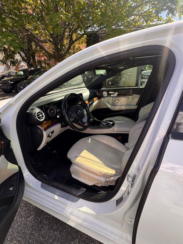 Aukcja sprzedaży 2017 Mercedes-benz E, vin: WDDZF4KBXHA018352, numer aukcji: 70302896