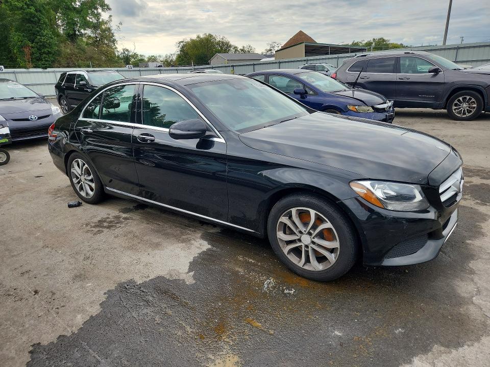 71148926 :رقم المزاد ، WDDWF4KBXHR244976 vin ، 2017 Mercedes-benz C مزاد بيع