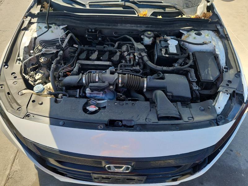 67320666 :رقم المزاد ، 1HGCV1F38JA153762 vin ، 2018 Honda Accord مزاد بيع