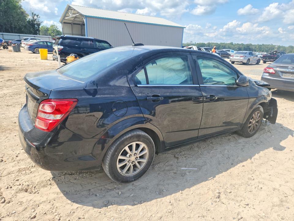 70033176 :رقم المزاد ، 1G1JD5SB8K4110674 vin ، 2019 Chevrolet Sonic مزاد بيع