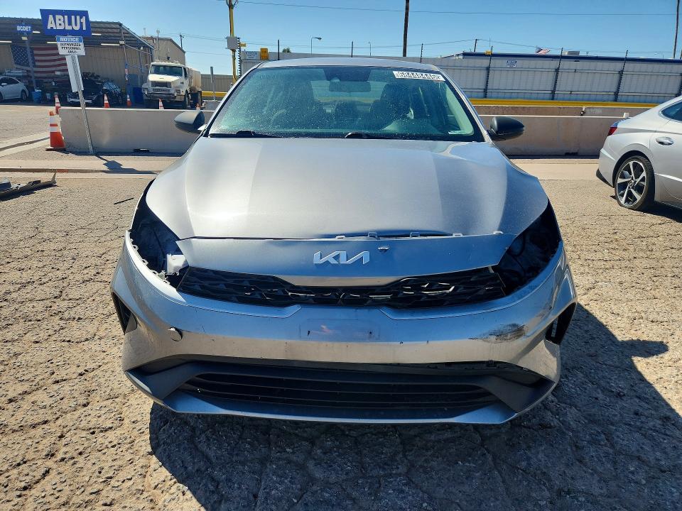 68448446 :رقم المزاد ، 3KPF24AD0PE631698 vin ، 2023 Kia Forte مزاد بيع