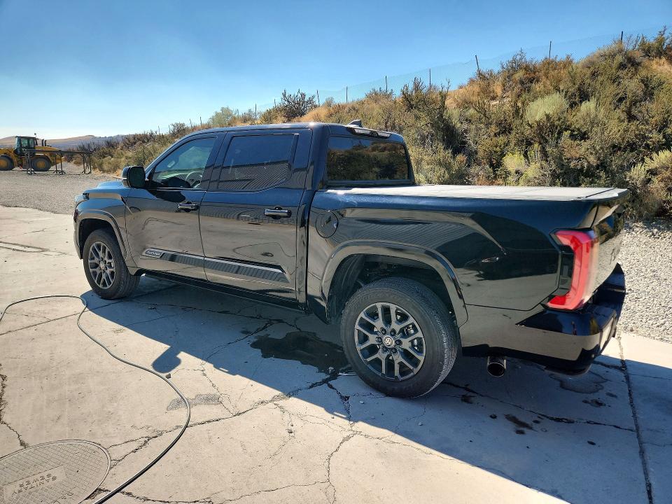 68216016 :رقم المزاد ، 5TFNA5DB6SX290945 vin ، 2025 Toyota Tundra مزاد بيع