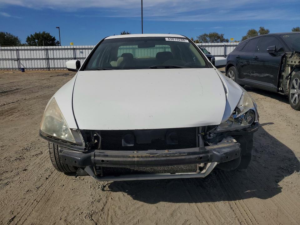 69019286 :رقم المزاد ، JHMCM56304C017321 vin ، 2004 Honda Accord مزاد بيع