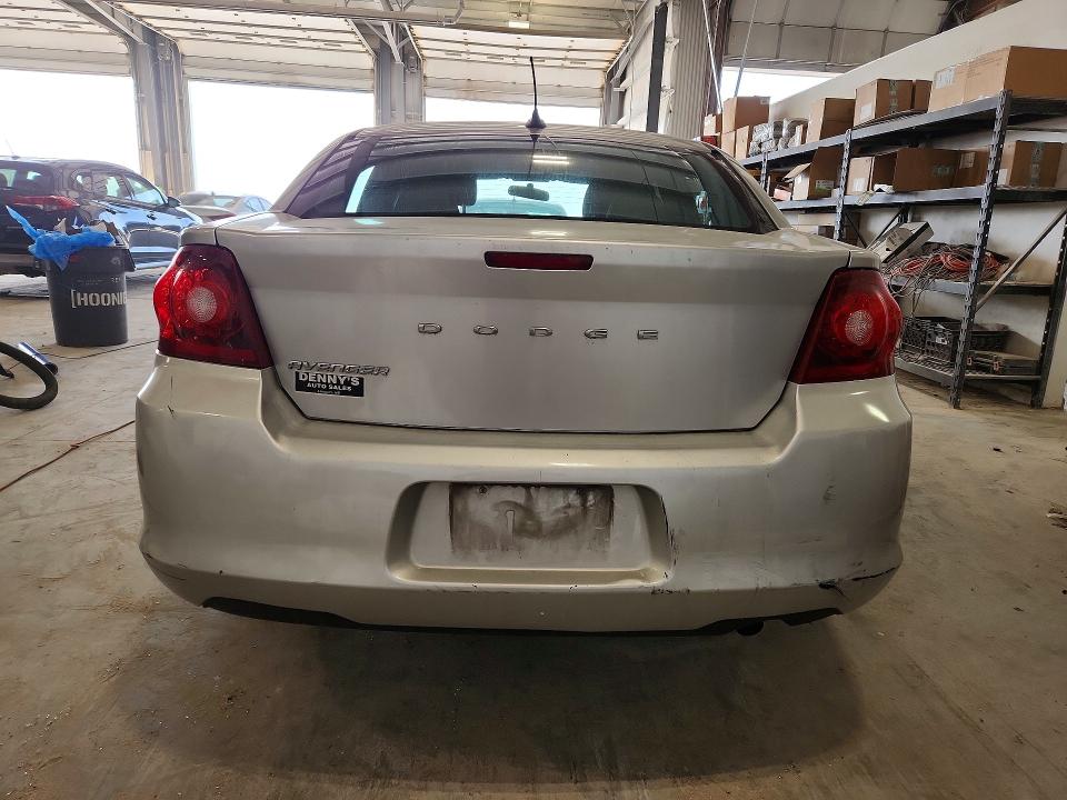 70094826 :رقم المزاد ، 1C3CDZAB7CN128270 vin ، 2012 Dodge Avenger مزاد بيع