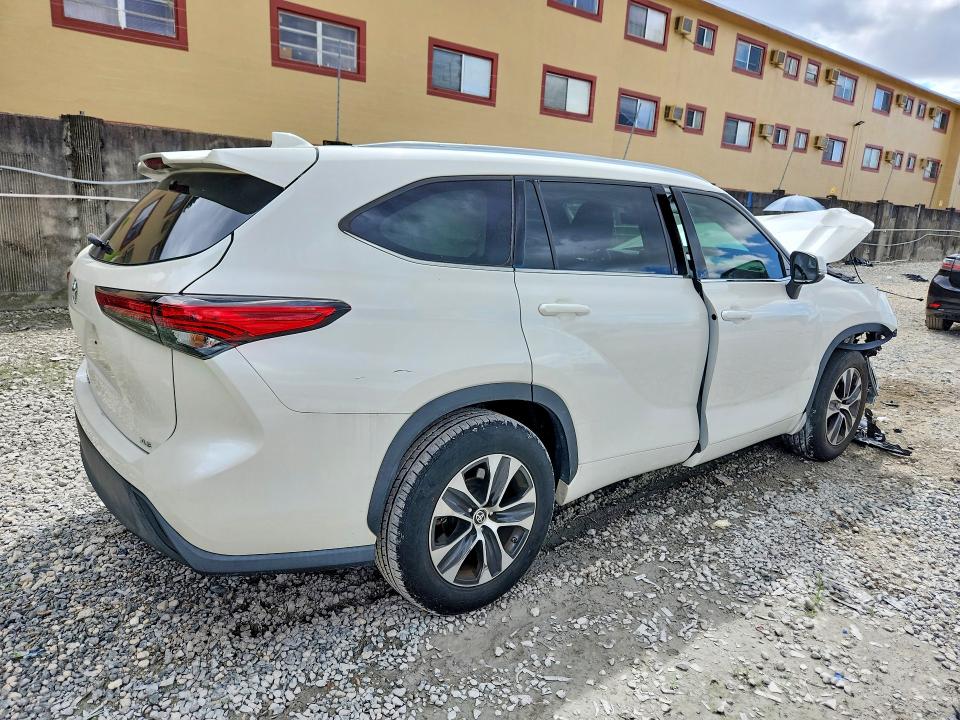 Продаж на аукціоні авто 2020 Toyota Highlander, vin: 5TDGZRAH7LS511252, номер лоту: 70412376