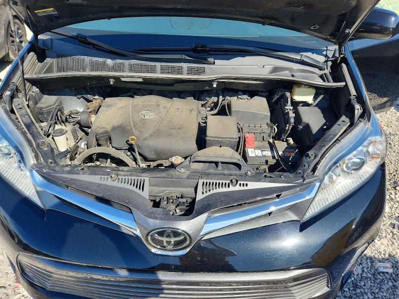 68431546 :رقم المزاد ، 5TDYZ3DC6JS965734 vin ، 2018 Toyota Sienna مزاد بيع