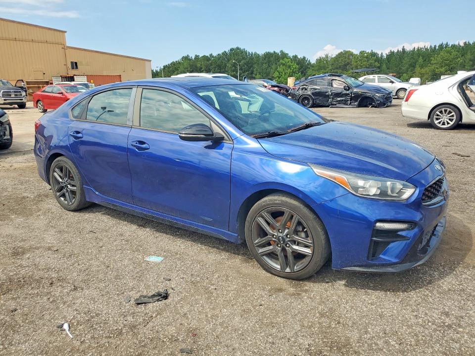 2020 Kia Forte მანქანა იყიდება აუქციონზე, vin: 3KPF34AD4LE261833, აუქციონის ნომერი: 69680176