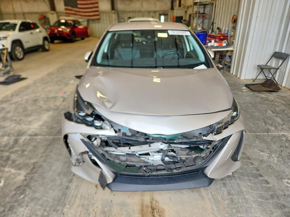 2020 Toyota Prius Prime მანქანა იყიდება აუქციონზე, vin: JTDKARFP1L3126563, აუქციონის ნომერი: 70105966