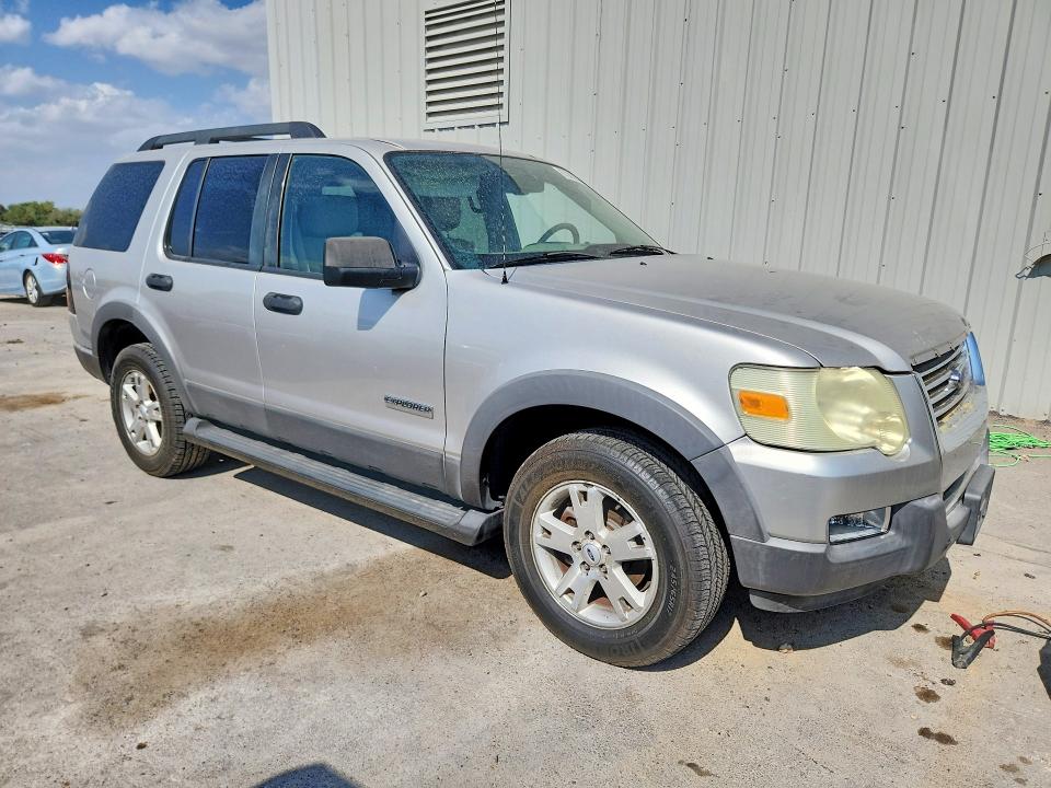 2006 Ford Explorer მანქანა იყიდება აუქციონზე, vin: 1FMEU63E16UA92267, აუქციონის ნომერი: 67380286