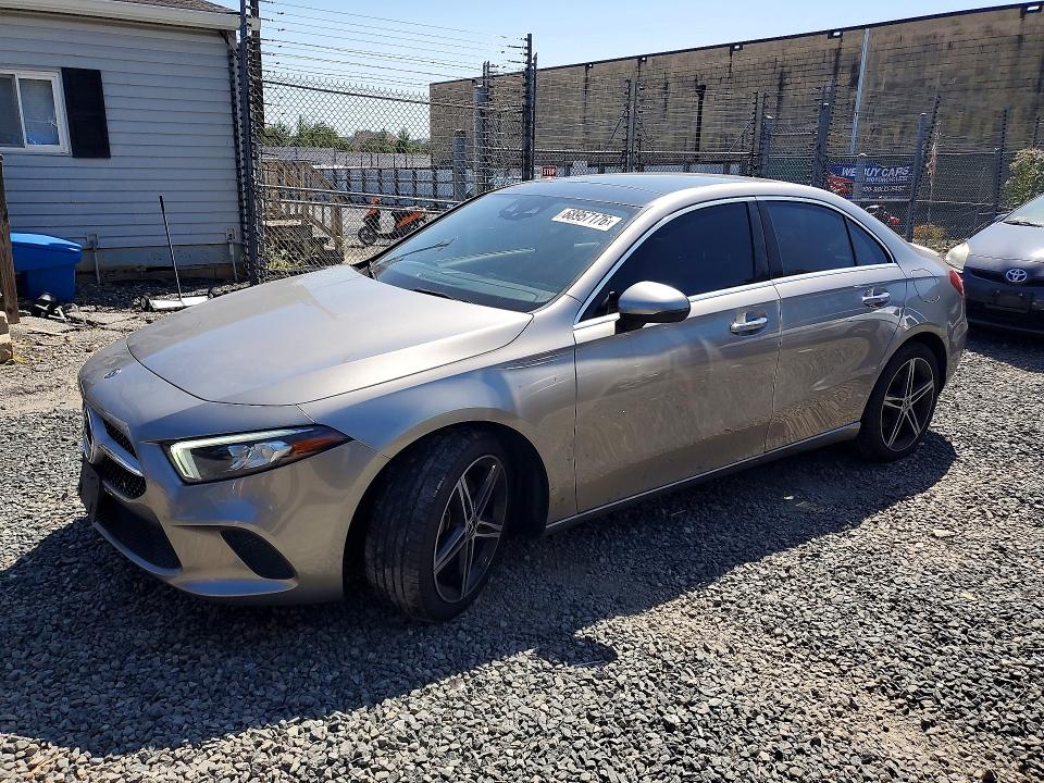 68957176 :رقم المزاد ، WDD3G4FB6KW020509 vin ، 2019 Mercedes-benz A مزاد بيع