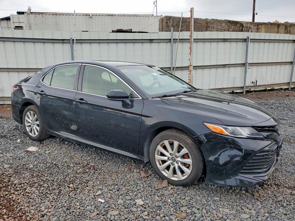 70185966 :رقم المزاد ، JTNB11HKXJ3013917 vin ، 2018 Toyota Camry مزاد بيع