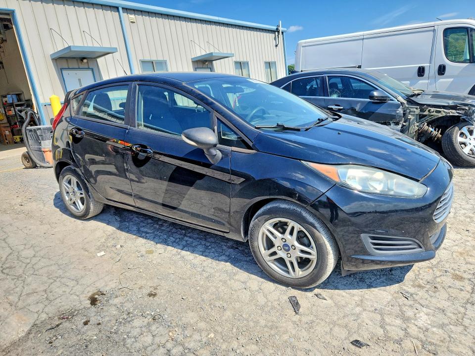 Продаж на аукціоні авто 2018 Ford Fiesta, vin: 3FADP4EJ7JM101157, номер лоту: 68183976