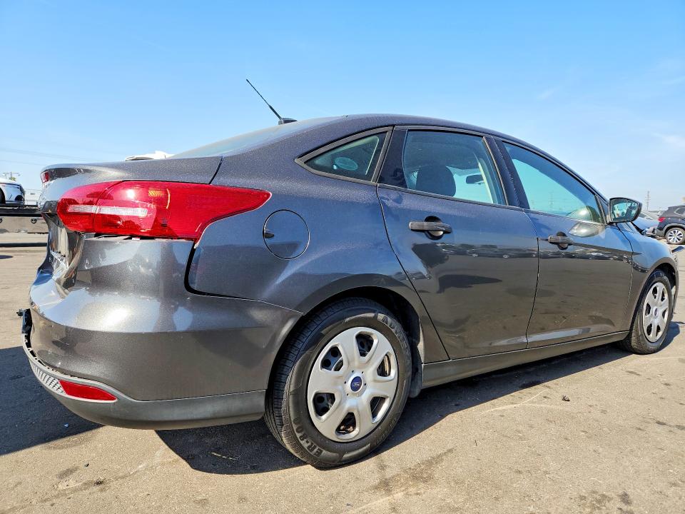 Продажа на аукционе авто 2016 Ford Focus, vin: 1FADP3E21GL282303, номер лота: 70652596