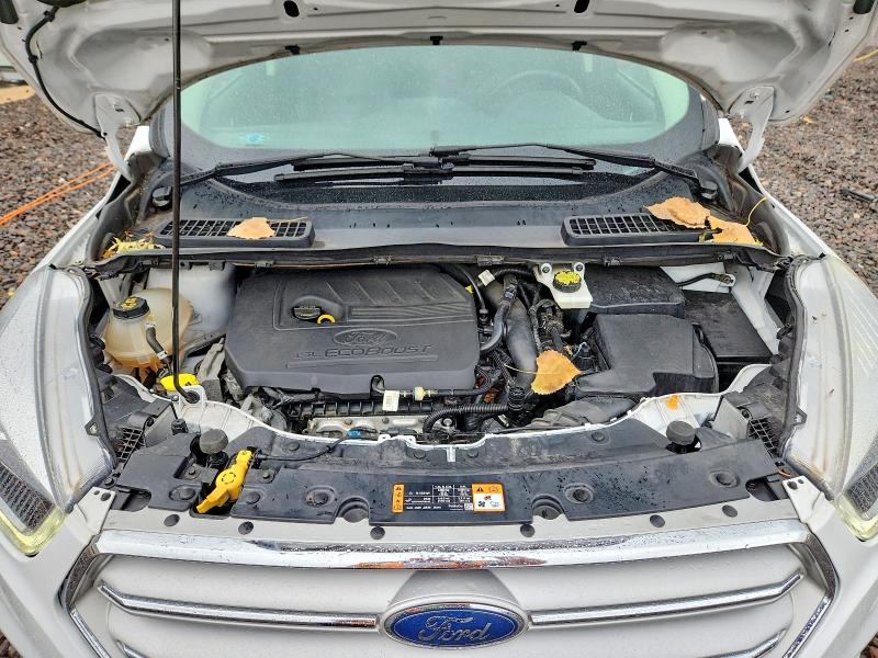 67725126 :رقم المزاد ، 1FMCU9HD1JUB79085 vin ، 2018 Ford Escape مزاد بيع