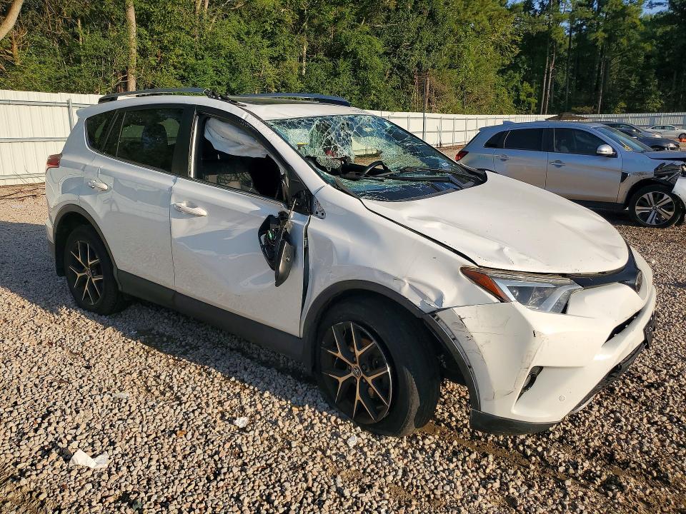 Продажа на аукционе авто 2017 Toyota Rav4, vin: JTMJFREV1HJ157716, номер лота: 68389866