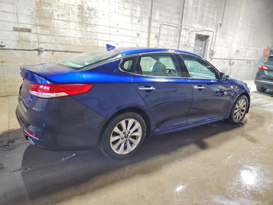 Auction sale of the 2016 Kia Optima, vin: 5XXGU4L30GG021911, lot number: 67417896