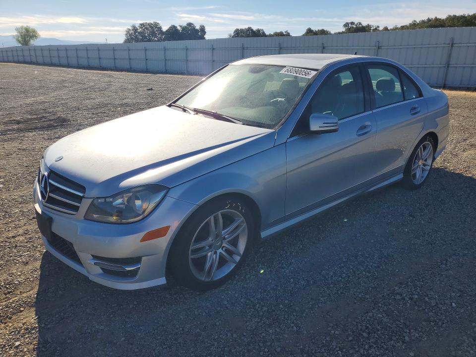Продажа на аукционе авто 2014 Mercedes-benz C, vin: WDDGF4HB0EG228157, номер лота: 68090056