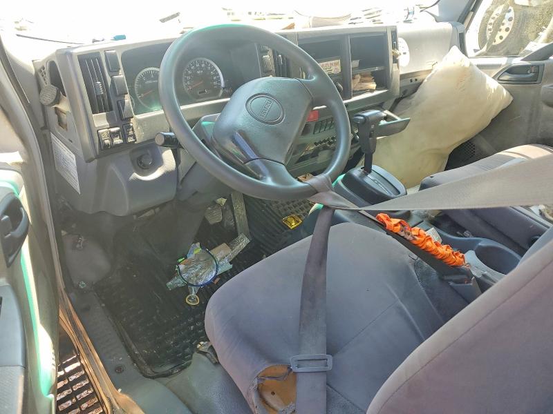 67854936 :رقم المزاد ، JALB4W170B7401049 vin ، 2011 Isuzu Npr مزاد بيع