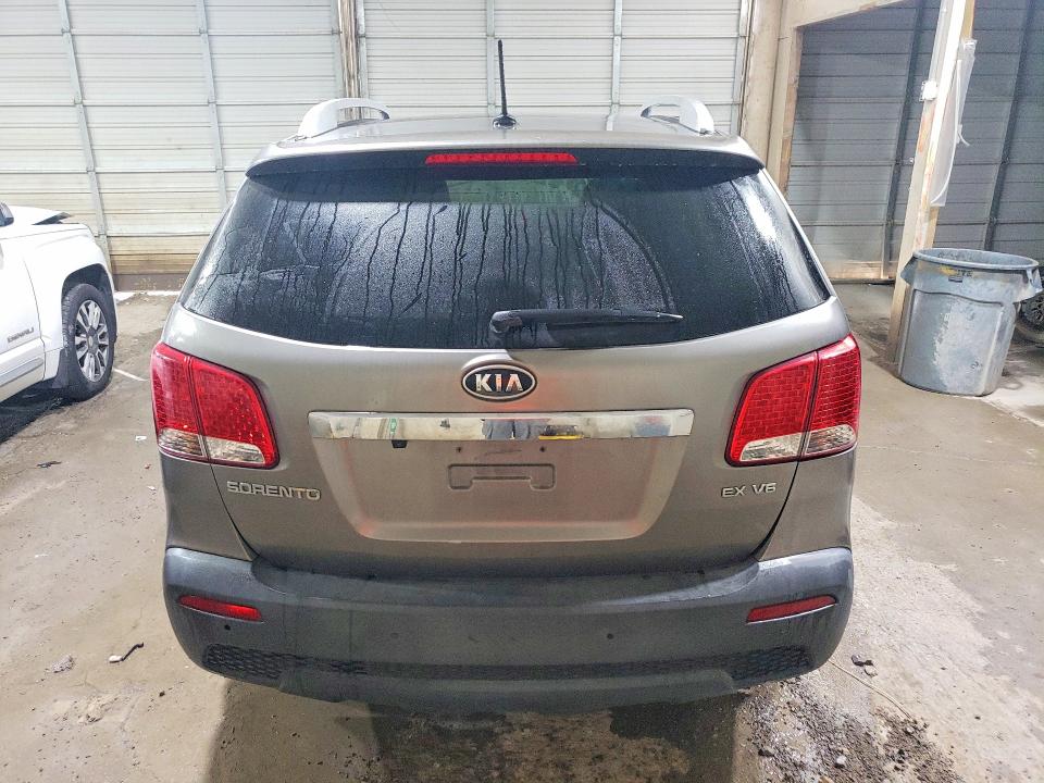 2013 Kia Sorento მანქანა იყიდება აუქციონზე, vin: 5XYKUDA24DG386569, აუქციონის ნომერი: 67658726