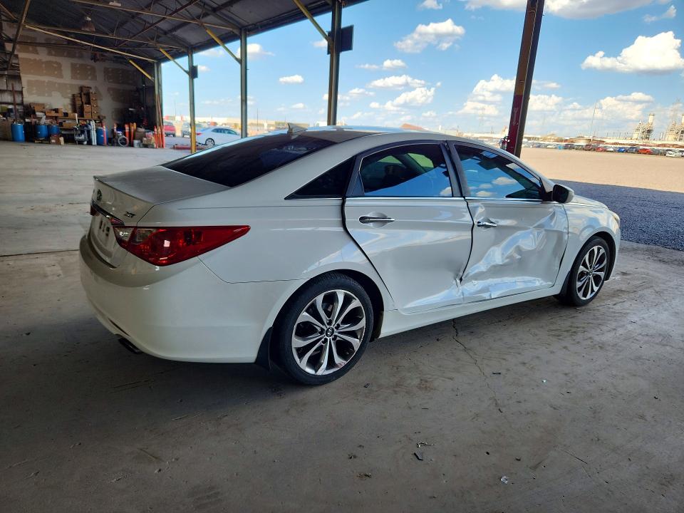 68887976 :رقم المزاد ، 5NPEC4AB1DH602127 vin ، 2013 Hyundai Sonata مزاد بيع
