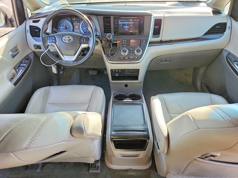 Продаж на аукціоні авто 2017 Toyota Sienna, vin: 5TDYZ3DC0HS864389, номер лоту: 70106846