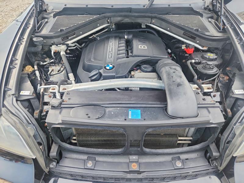 68363536 :رقم المزاد ، 5UXZV4C53BL410251 vin ، 2011 Bmw X5 مزاد بيع