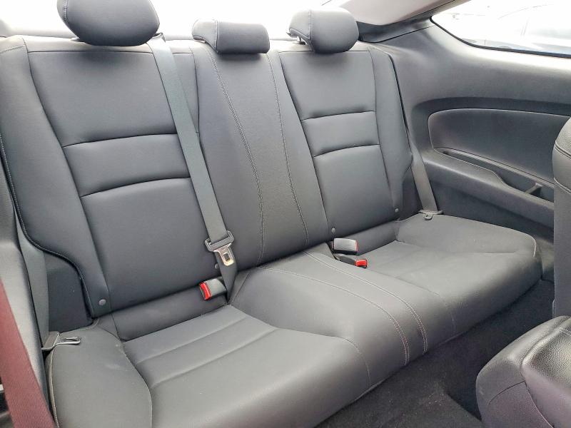 70338356 :رقم المزاد ، 1HGCT2B8XDA000897 vin ، 2013 Honda Accord مزاد بيع