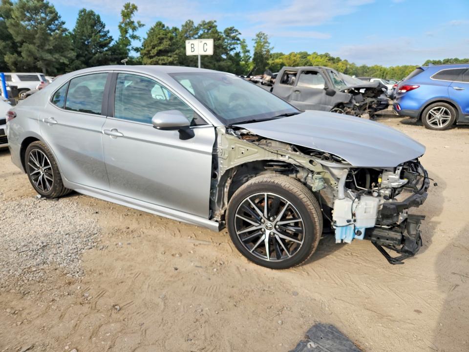 2021 Toyota Camry მანქანა იყიდება აუქციონზე, vin: 4T1G11AK0MU584217, აუქციონის ნომერი: 68228046