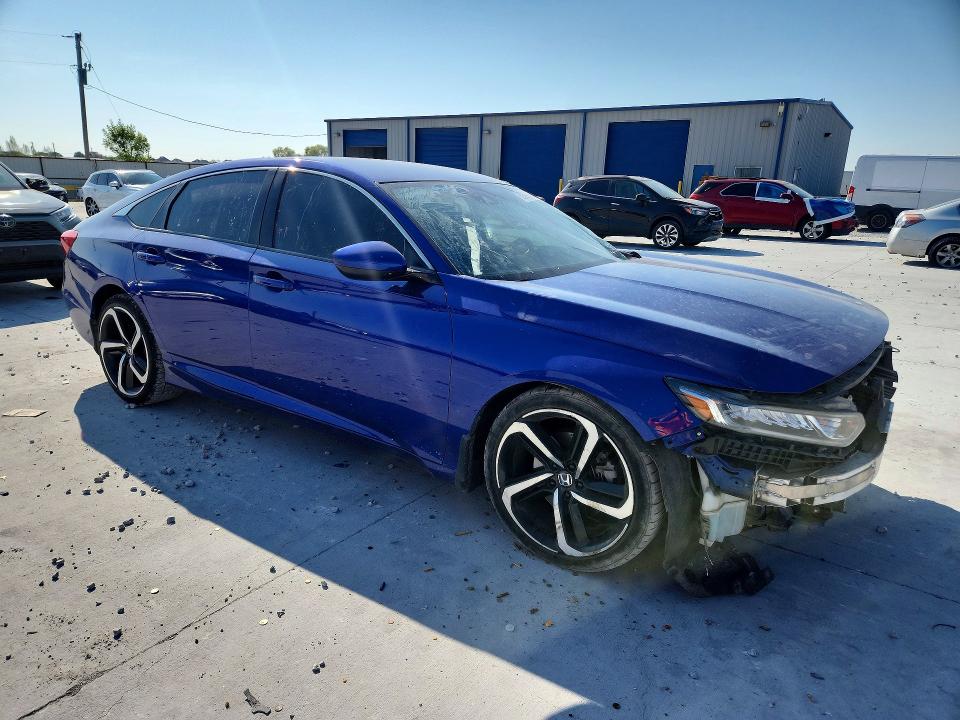 69397806 :رقم المزاد ، 1HGCV1F37KA170280 vin ، 2019 Honda Accord مزاد بيع