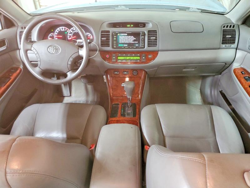 68745116 :رقم المزاد ، 4T1BF30K65U596544 vin ، 2005 Toyota Camry مزاد بيع