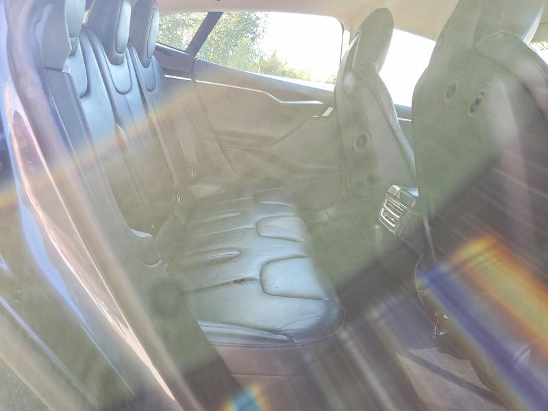 68813216 :رقم المزاد ، 5YJSA1H16EFP66588 vin ، 2014 Tesla Model S مزاد بيع